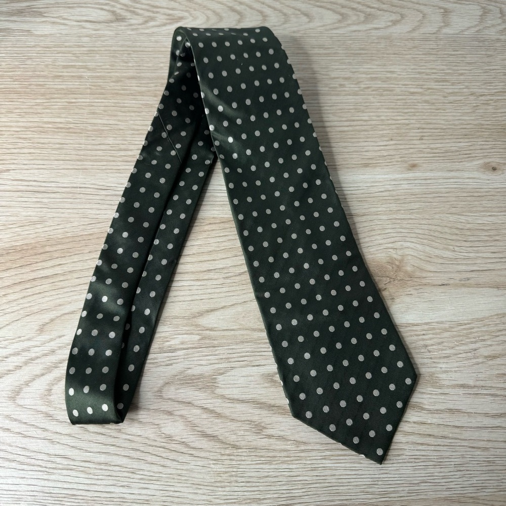 Banana Republic Green Uniform Dot Pattern Silk Neck Tie NWT 3.5” Wide